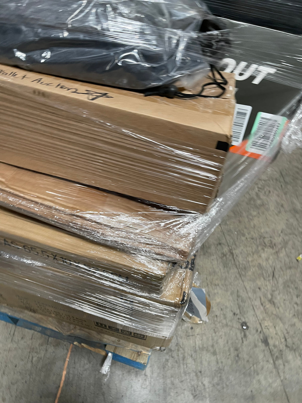 15a Lot #3 Pallet Of Amazon Returns See Photos