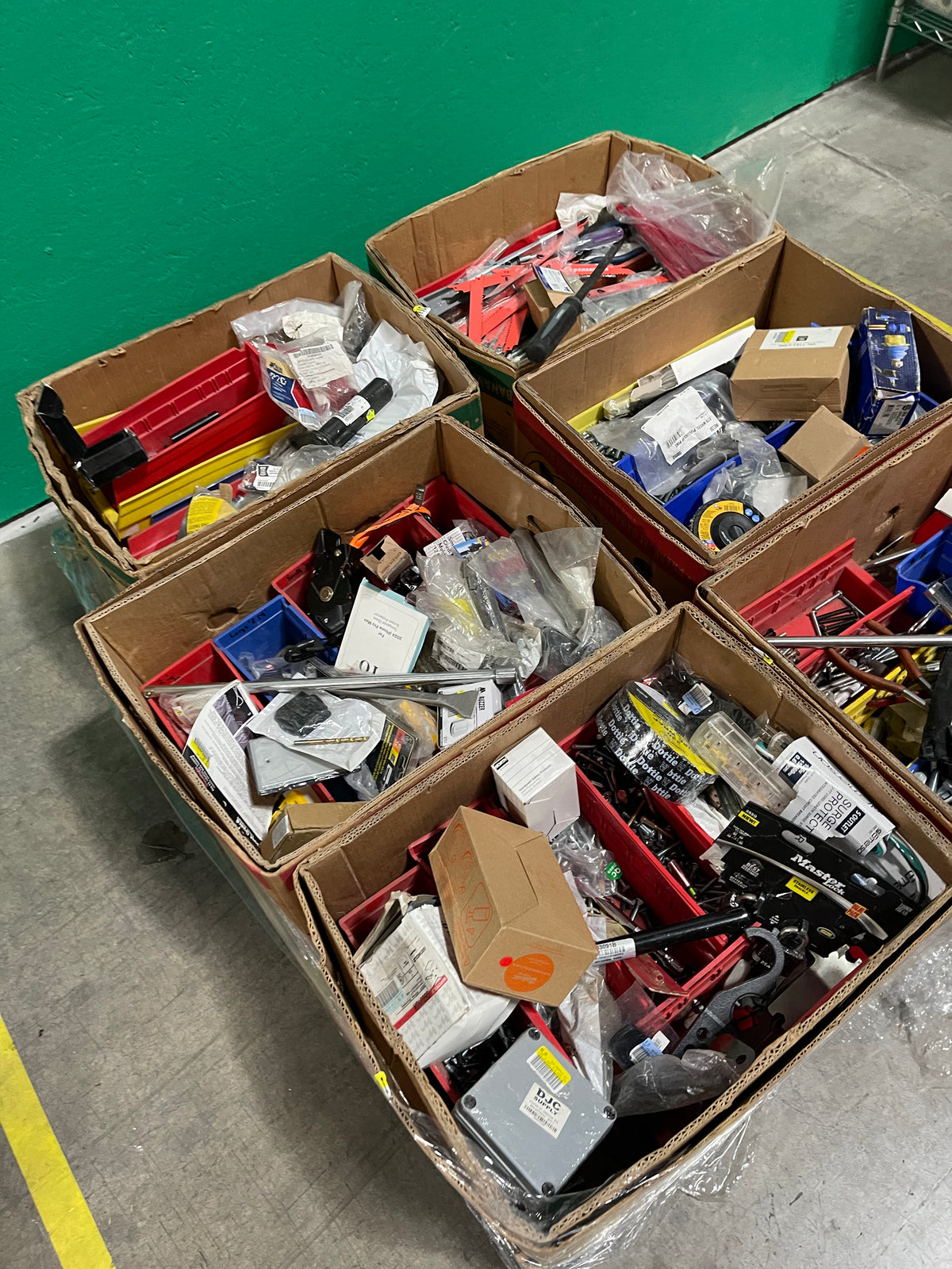 17d Lot #21 Pallet Of Assorted Tools Hardware And More!