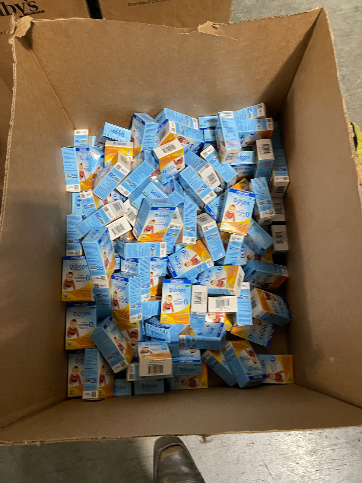 16c Lot #9 Pallet Of Baby Vitamin D Disposable Nursers And Some Moisturizer