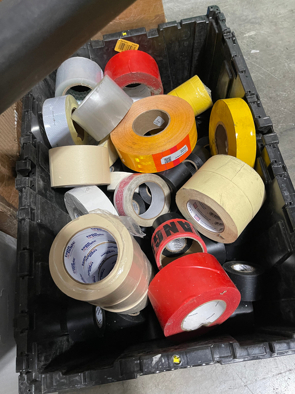 17b Lot #22 Pallet Of Assorted Goods Lots Of Tape, A Leafblower And More!