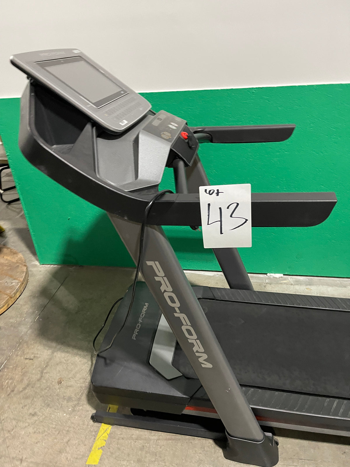 16b Lot #43 ProForm Treadmill *Not Currently Working*