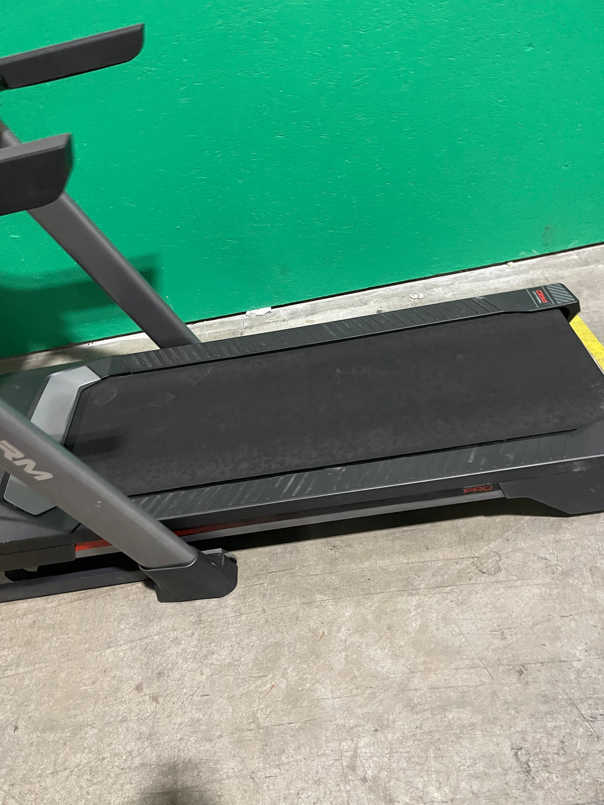 16b Lot #43 ProForm Treadmill *Not Currently Working*