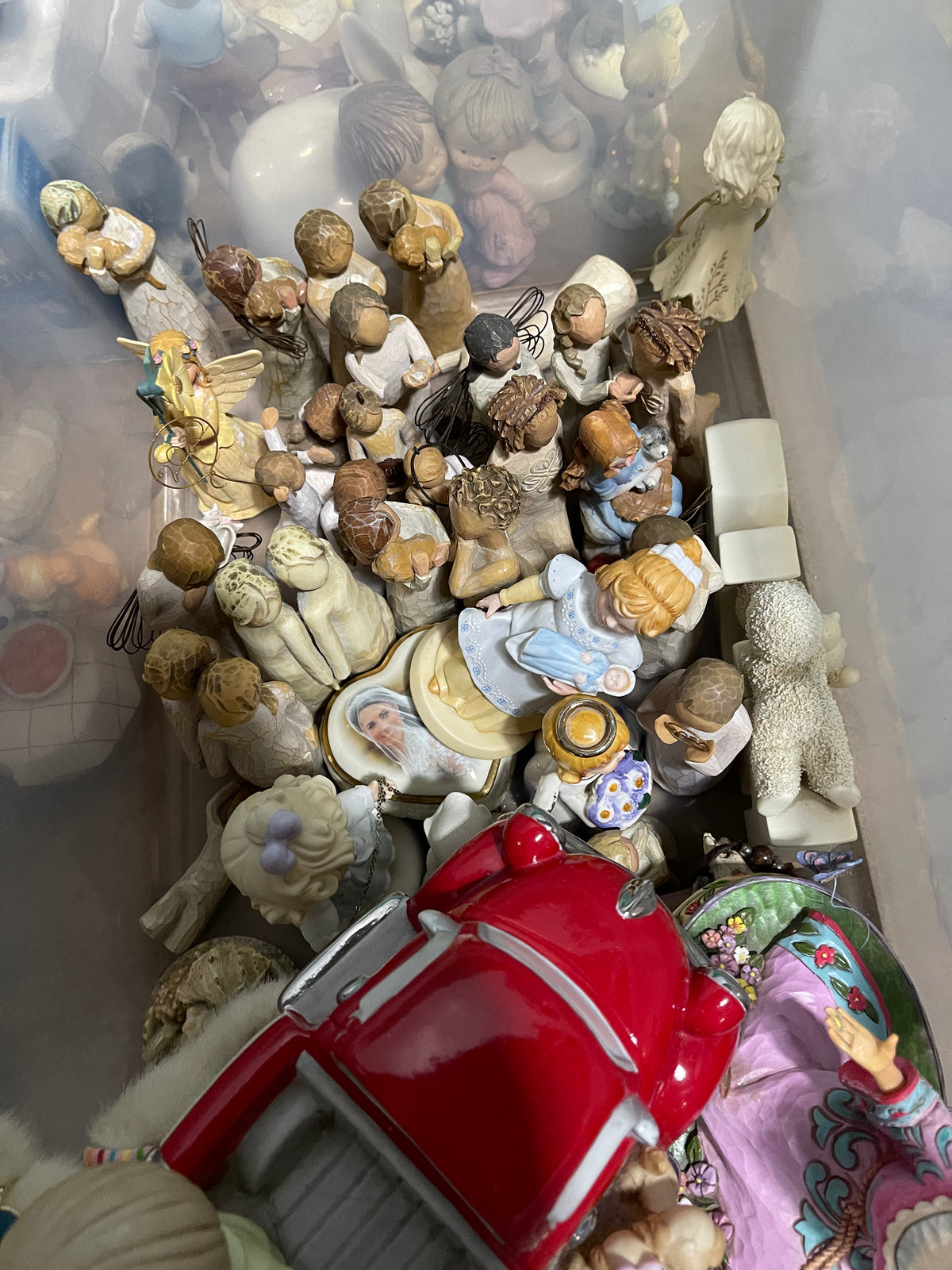 16c Lot #5 Pallet Of Vintage Dolls And Statues See Photos