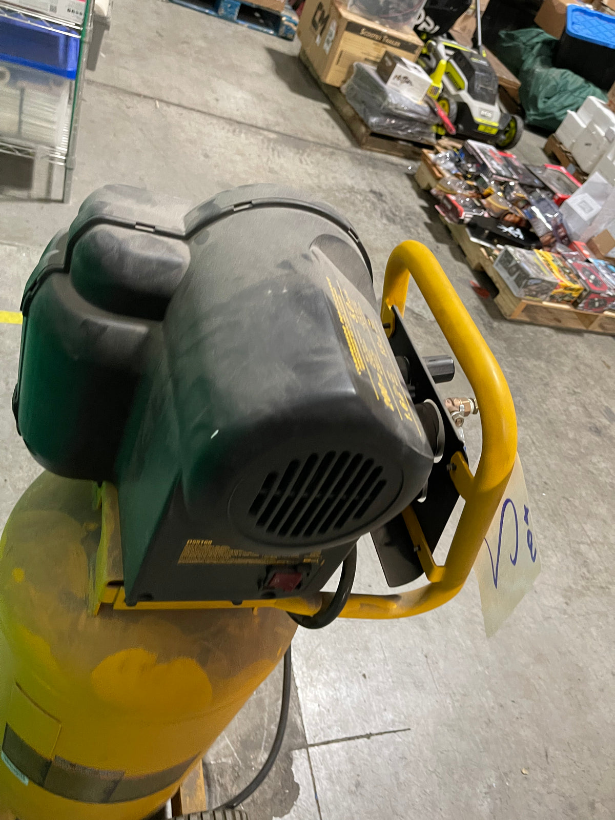 15a Lot #2 DeWalt D55168 Air Compressor *Used*