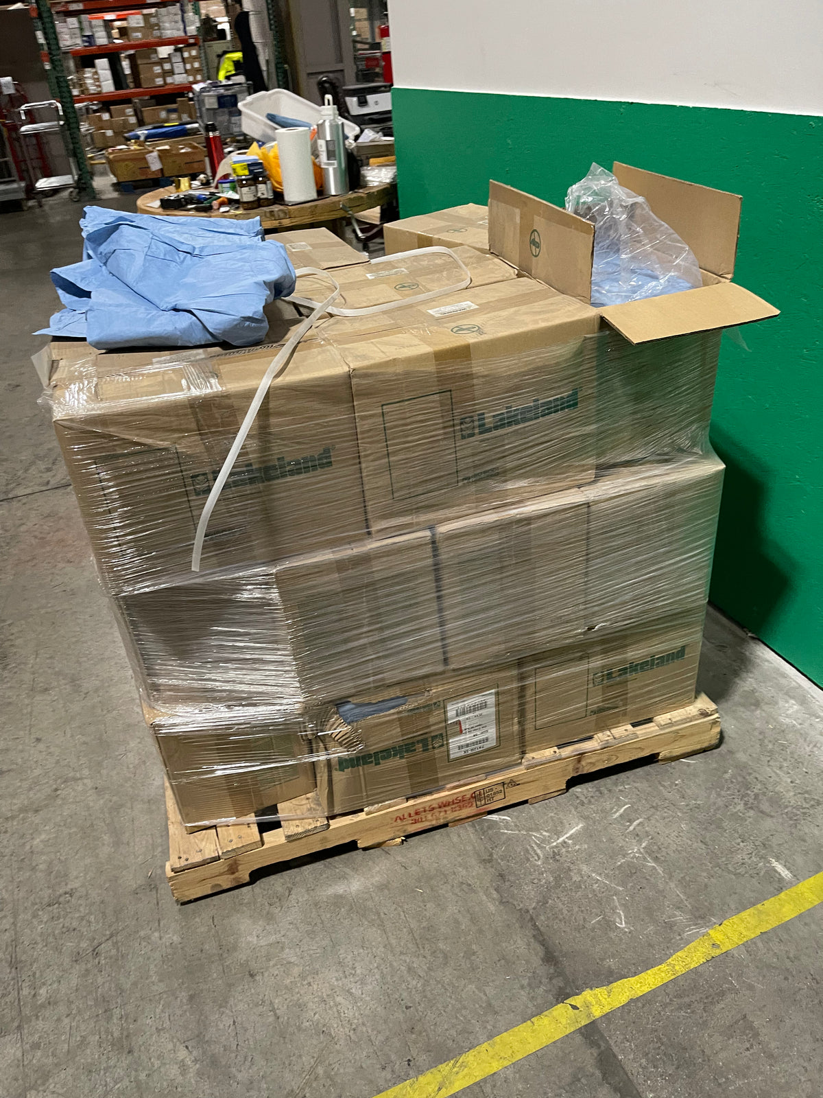 15a Lot #2 Pallet Of Lakeland Pyrolon Protective Suits