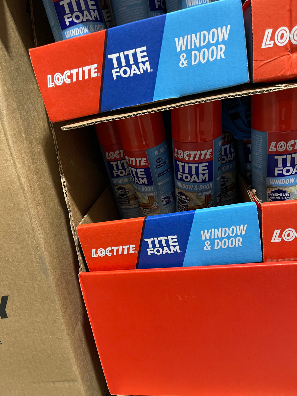 16a Lot #25 Pallet Of Loctite Tite Foam Window And Door In A Floor Display