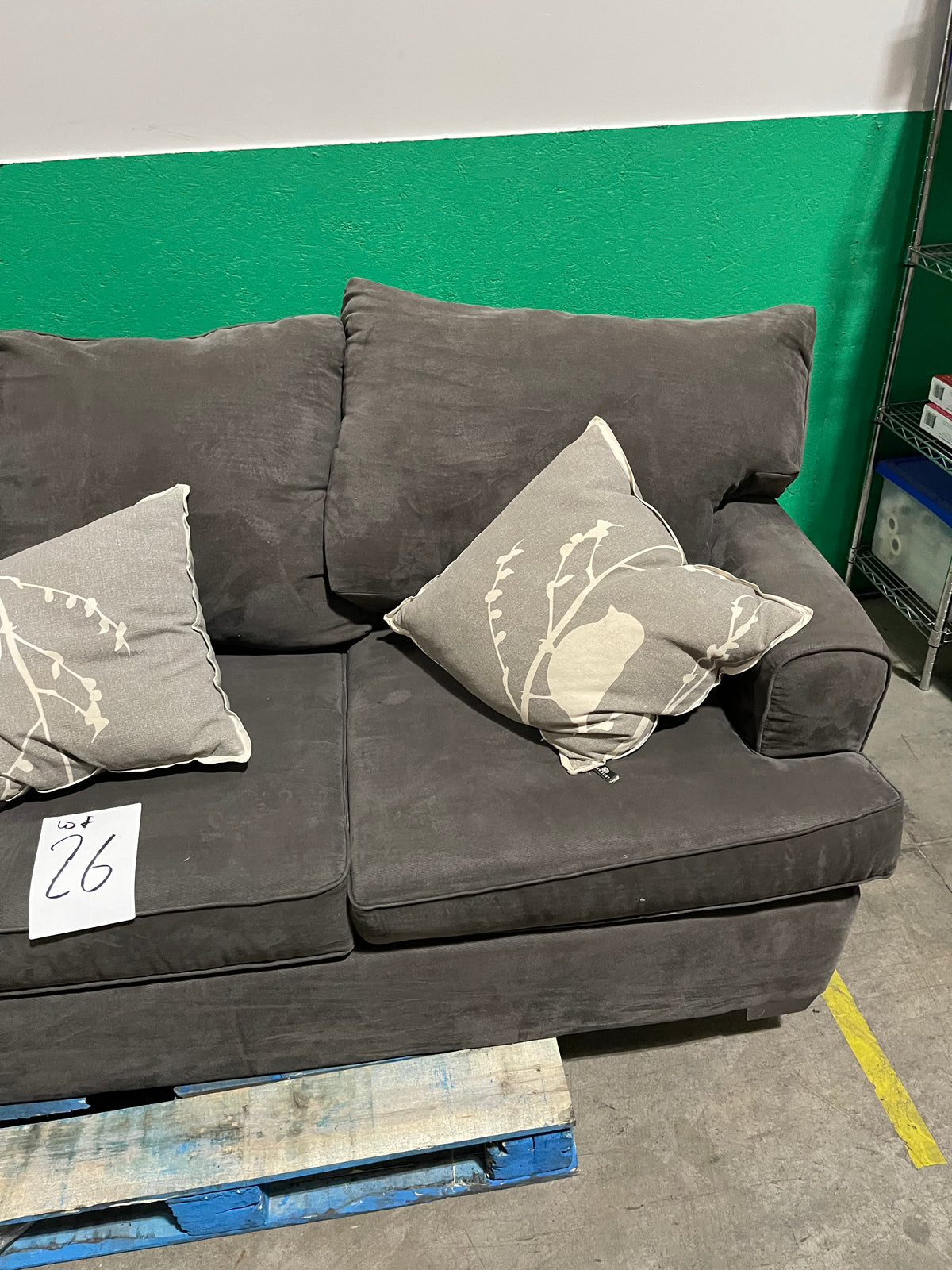 17d Lot #26 Sofa Futon *Used*