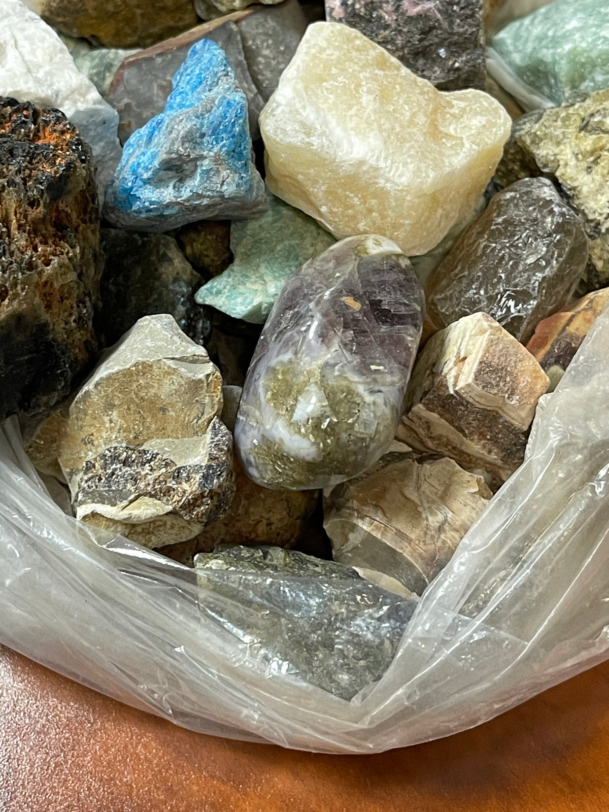 Lot #32 Lot Of Assorted Gemstones, Rocks And A Couple Fossils!