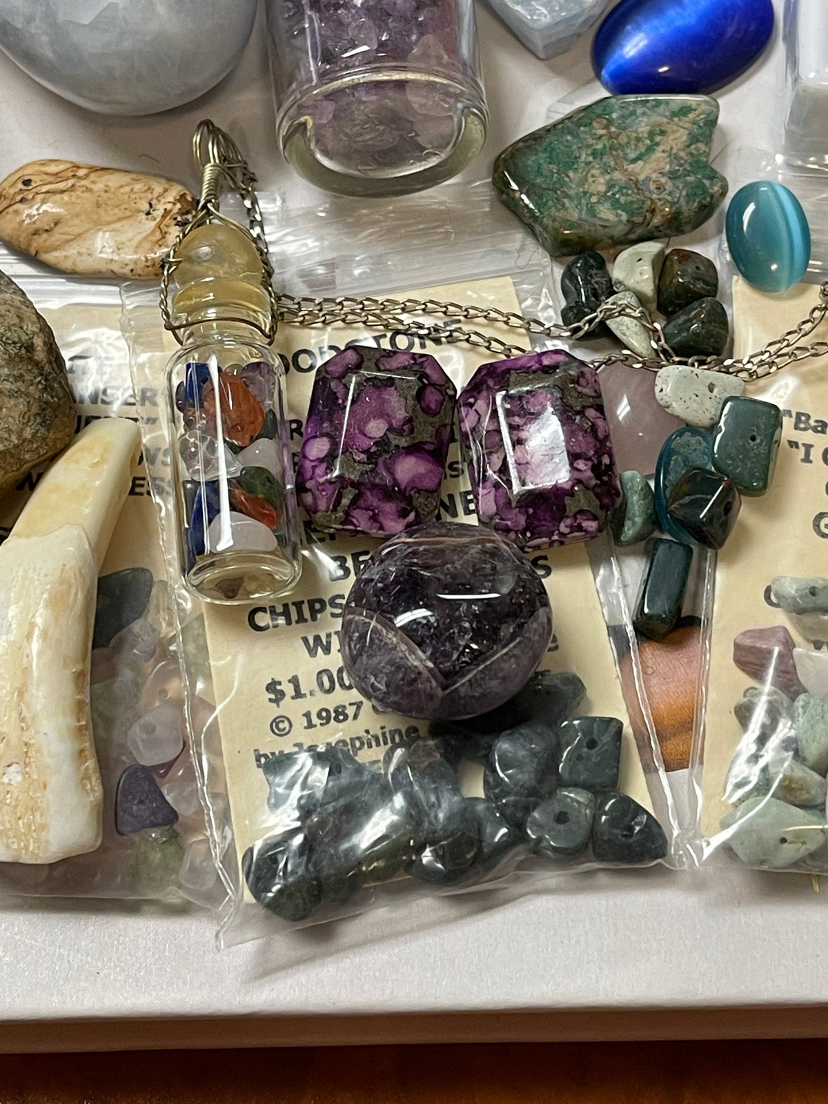 Lot #32 Lot Of Assorted Gemstones, Rocks And A Couple Fossils!