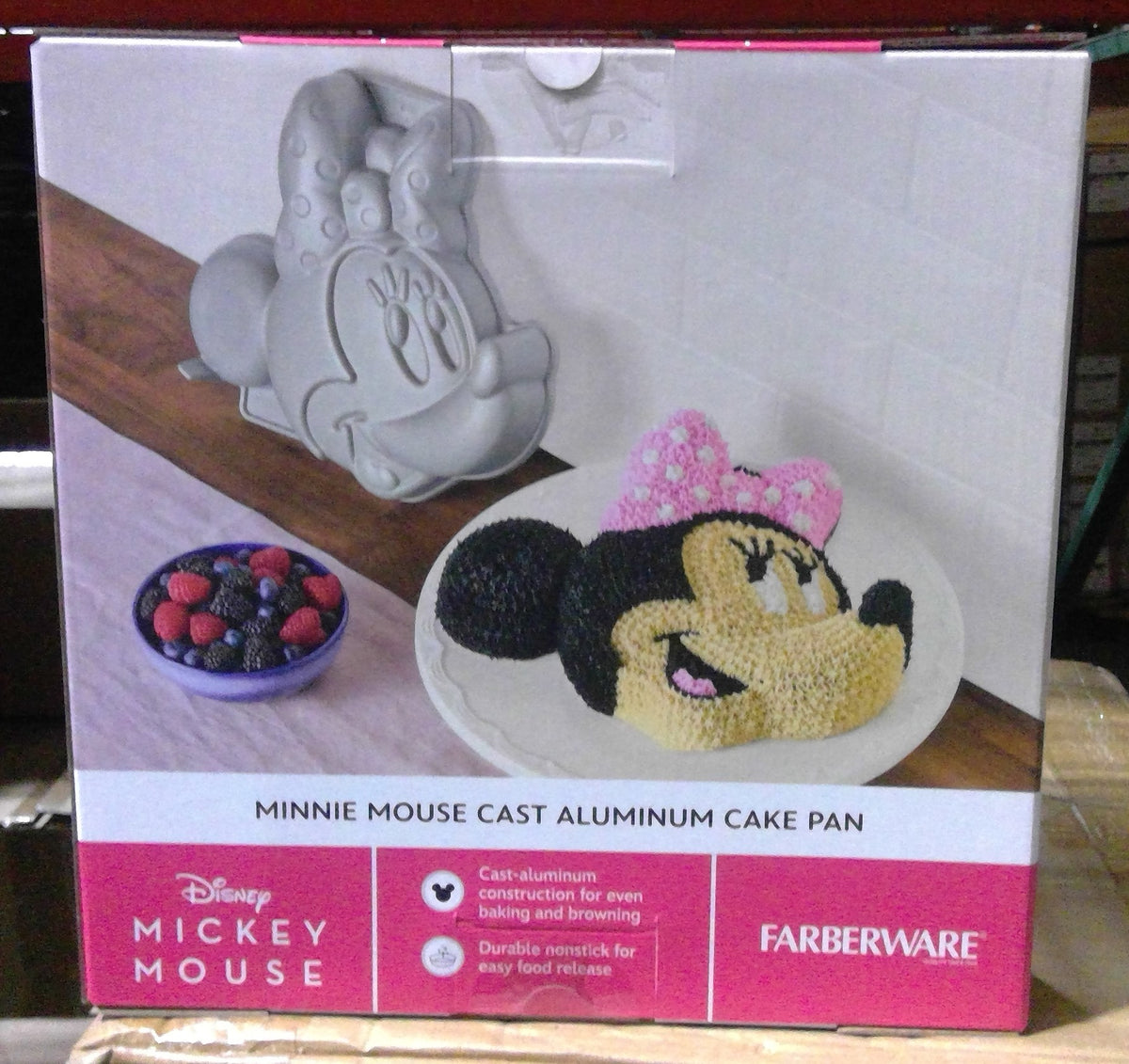 D-L39 FARBERWARE Minnie Mouse Cast Aluminum Cake Pan